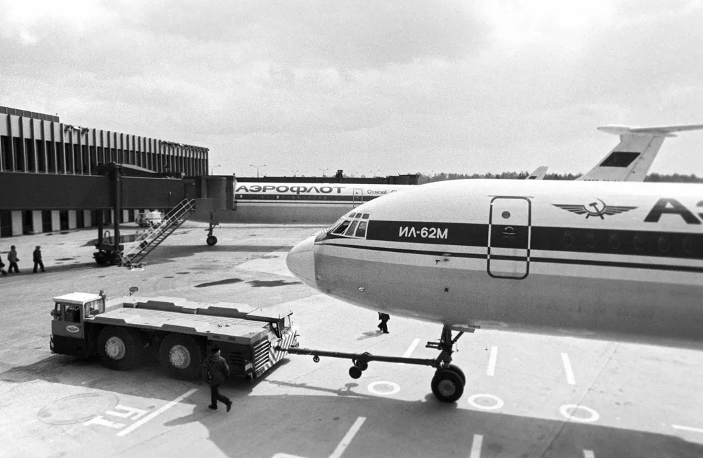 An Il-62M at Sheremetyevo-2, 1980
