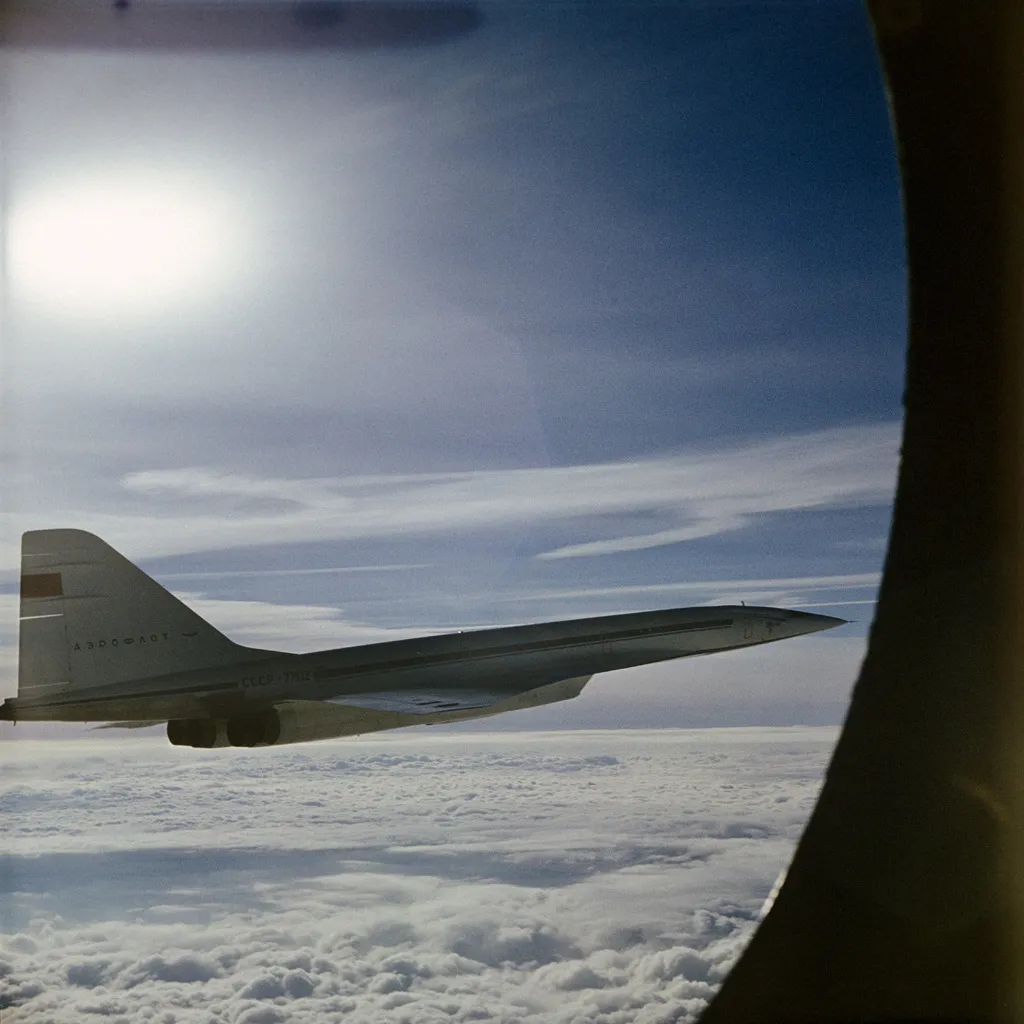 Ту-144 в полёте, 1973 год
