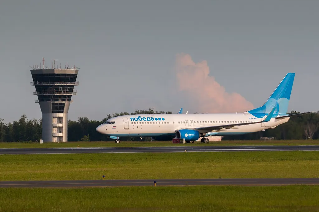 A Pobeda Boeing 737-800, 2016
